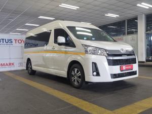 Toyota Quantum 2.8 SLWB bus 14-seater GL manual - Image 1