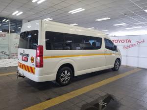 Toyota Quantum 2.8 SLWB bus 14-seater GL manual - Image 2