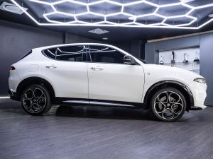 Alfa Romeo Tonale 1.5T Hybrid Ti - Image 8