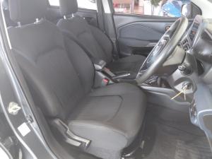 Toyota Starlet 1.5 XS auto - Image 9