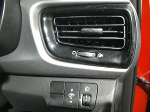 Kia Rio hatch 1.2 LS - Image 25