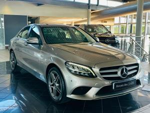 Mercedes-Benz C-Class C200 - Image 9