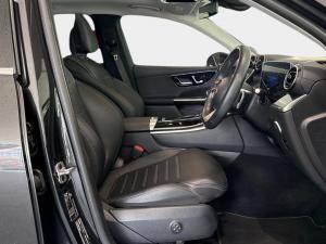 Mercedes-Benz GLC GLC220d 4Matic Avantgarde - Image 13
