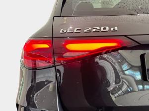 Mercedes-Benz GLC GLC220d 4Matic Avantgarde - Image 17
