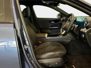 Mercedes-Benz C-Class C220d Avantgarde - Image 13