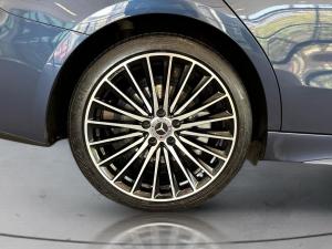 Mercedes-Benz C-Class C220d Avantgarde - Image 9