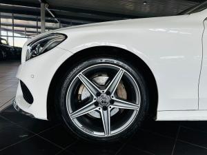 Mercedes-Benz C-Class C200 auto - Image 13