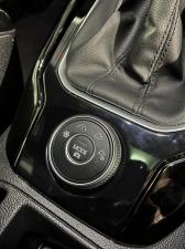 Volkswagen T-Roc 2.0TSI 4Motion R-Line - Image 10