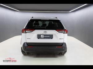 Toyota RAV4 2.0 GX auto - Image 5