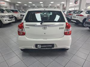 Toyota Etios hatch 1.5 Sprint - Image 5