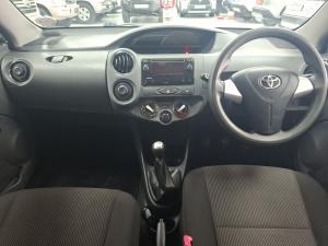 Toyota Etios hatch 1.5 Sprint - Image 6