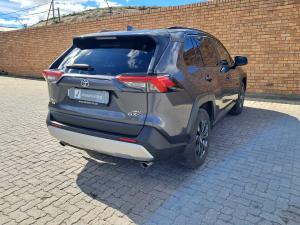 Toyota RAV4 2.0 GX-R AWD - Image 2