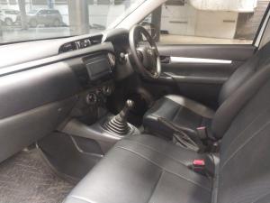 Toyota Hilux 2.0 single cab S (aircon) - Image 7