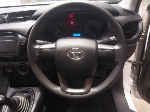 Toyota Hilux 2.0 single cab S (aircon) - Image 8