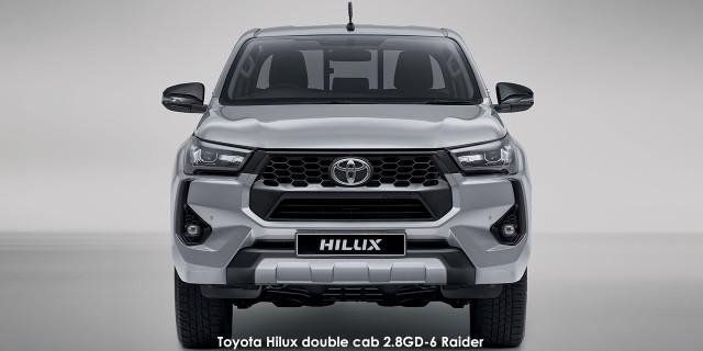 Toyota Hilux 2.4GD-6 double cab Raider manual