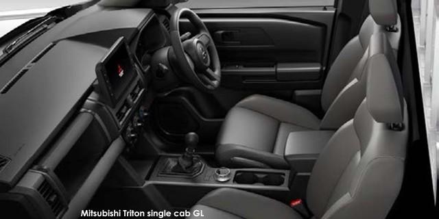 Mitsubishi Triton 2.4DI-D single cab GL