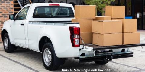 Isuzu D-Max 1.9TD single cab low-rider - Image credit: &copy; 2026 duoporta. Generic Image shown.