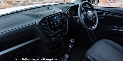 Isuzu D-Max 1.9TD single cab low-rider - Image credit: &copy; 2026 duoporta. Generic Image shown.