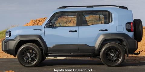 Toyota Land Cruiser FJ 2.7 4x4 GX - Image credit: &copy; 2026 duoporta. Generic Image shown.