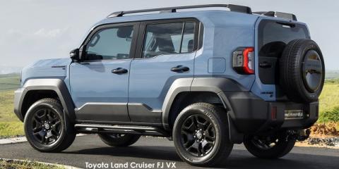 Toyota Land Cruiser FJ 2.7 4x4 GX - Image credit: &copy; 2026 duoporta. Generic Image shown.