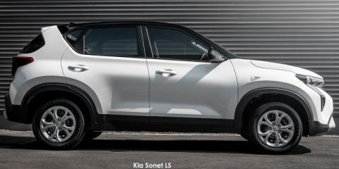Kia Sonet 1.5 LS auto - Image credit: &copy; 2026 duoporta. Generic Image shown.