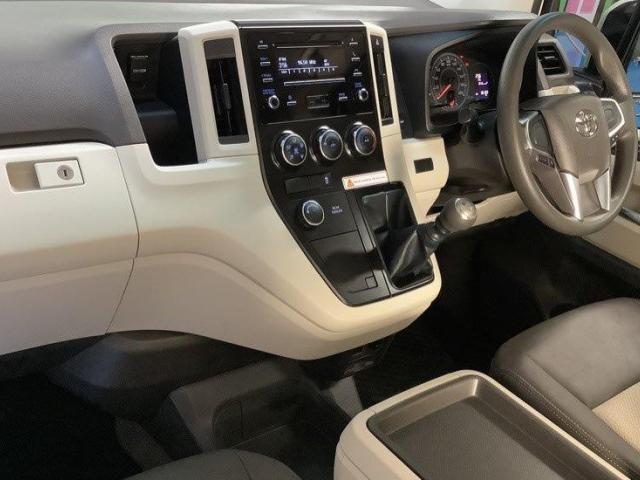 Halfway Toyota | Used | Toyota | Quantum 2.8 LWB bus 11-seater GL