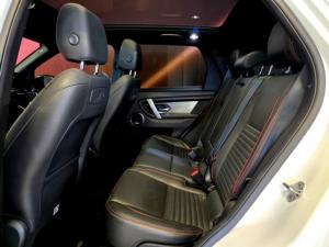 Land Rover Discovery Sport P300e R-Dynamic HSE - Image 10