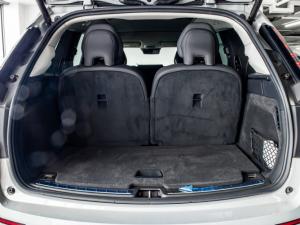 Volvo EX90 Ultra Twin Performance - Image 14