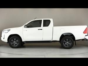 Toyota Hilux 2.4GD-6 Xtra cab Raider manual - Image 22