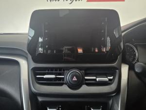 Toyota Urban Cruiser 1.5 XR manual - Image 10