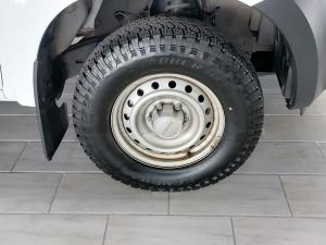 Isuzu D-Max Gen 6 250 single cab Fleetside safety - Image 18