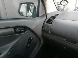 Isuzu D-Max Gen 6 250 single cab Fleetside safety - Image 28