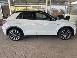Volkswagen T-Roc 2.0TSI 4Motion R-Line - Image 3