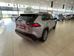 Toyota RAV4 2.5 VX AWD - Image 2