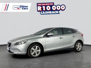 Volvo V40 T3 Kinetic - Image 1