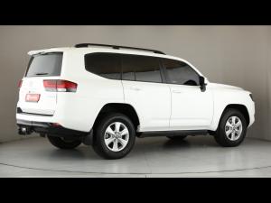 Toyota Land Cruiser 300 3.3D GX-R - Image 2
