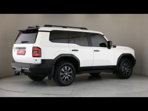 Toyota Land Cruiser Prado 2.8GD VX-R - Image 2