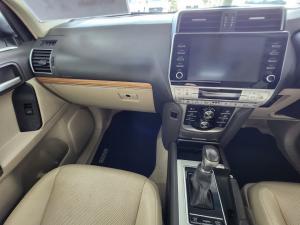 Toyota Land Cruiser Prado 2.8GD VX-L - Image 11