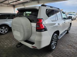 Toyota Land Cruiser Prado 2.8GD VX-L - Image 2