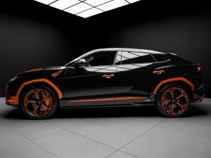 Lamborghini Urus S - Image 2