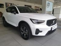 Thumbnail Volvo XC40 B4 Plus Dark