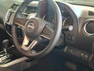 Nissan Navara 2.5DDTi double cab Stealth 4x4