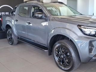 Nissan Navara 2.5DDTi double cab Stealth 4x4