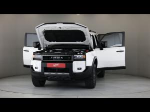 Toyota Land Cruiser Prado 2.8GD VX-R - Image 28
