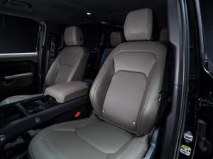 Land Rover Defender 110 D240 X-Dynamic SE - Image 27