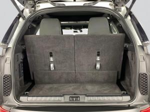 Land Rover Discovery 3.0 TD6 S - Image 17