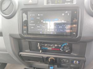 Toyota Land Cruiser 79 4.5D-4D V8 double cab LX - Image 14