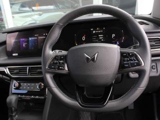 Mahindra XUV700 2.0T AX7L