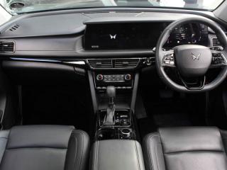Mahindra XUV700 2.0T AX7L