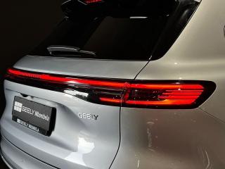 Geely E5 EM-i Apex